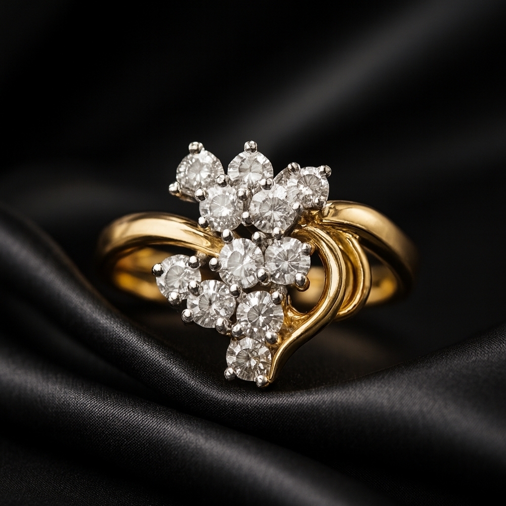 Gold-Tone Floral Crystal Cluster Ring – Sparkling Statement Jewelry, Size 7